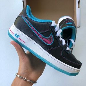 Nike Air Force 1 LV8 1